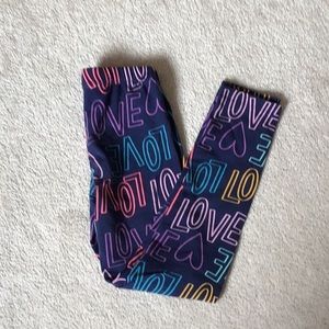 LOVE ❤️ Cat & Jack pants